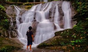 Air Terjun Kosibidan Boltim Bak Mutiara Ditengah Hutan