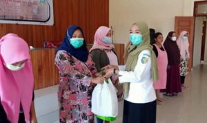 KIAD Bolmut Gelar Baksos Peduli Lansia dan Ibu Hamil