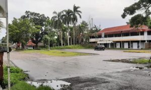 Proyek Pengaspalan Areal Kantor Eks Bupati Bolmong di Kotamobagu Tuntas Dikerjakan
