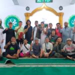 Tak Terbendung Tangis Jamaah, Saat Sholat Tarawih Terakhir di Masjid Suhada