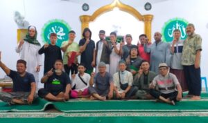 Tak Terbendung Tangis Jamaah, Saat Sholat Tarawih Terakhir di Masjid Suhada
