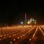 Tradisi Sambut Lebaran Idul Fitri, Warga Boltim Hiasi Lampu dan Janur Kuning di Depan Rumah