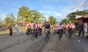 Sambut HUT Bhayangkara ke-75, Bupati Bolsel Gowes Bersama Kapolres