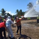 Lawan Covid-19, Yasti Pimpin Langsung Penyemprotan Disinfektan di Tempat Umum