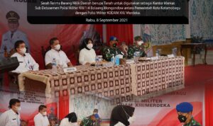 Wali Kota Tatong Bara Tandatangani Naskah Hibah dan Berita Acara serah terima BMD