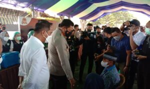 Berkunjung di Boltim, Kapolda Sulut Ajak Semua Pihak Kompak Tuntaskan Target Vaksinasinasi