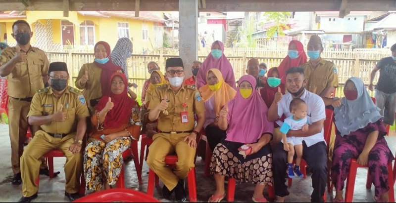 Bupati Bolsel Tinjau Pelaksanaan Vaksinasi Covid-19 di Desa Iloheluma
