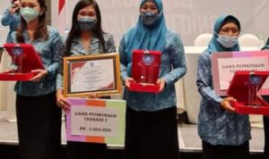 Raih Juara 1 lomba UP2K dan Administrasi, Seska Budiman: Mari Kita Wujudkan TP-PKK Boltim Lebih Bersinar