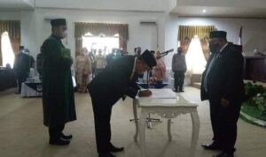 DPRD Boltim Gelar Paripurna Istimewa Pelantikan Soenardy Soemanta, Sebagai Anggota DPRD Pengganti Antar Waktu