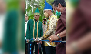 Penuhi Janji, Bupati Boltim Resmikan Jalan  Desa Jiko Belanga Sepanjang 1,5 Kilo Meter