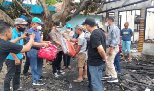 Kunjungi Korban Bencana Kebakaran, Bupati Serahkan Bantuan