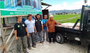 Rayakan Hari Lahir, YPII Gorontalo Berikan Bantuan untuk Pembangunan Masjid