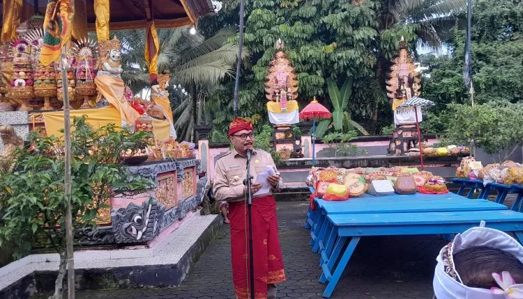 Penjabat Bupati Bolmong Hadiri Hari Raya Galuangan Umat Hindu