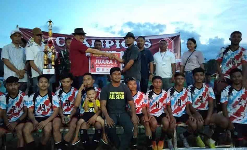 Limi Mokodompit Tutup Turnamen Bupati Cup 2023 di Bangomolunow