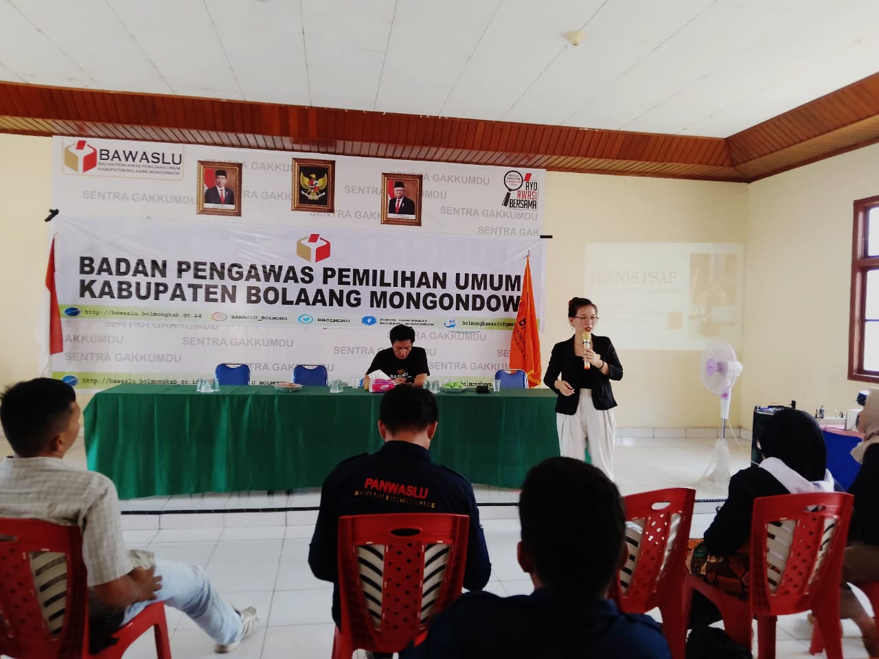 Neila Montolalu Bekali Ilmu Penyelesaian Sengketa untuk Panwaslu Kecamatan se Bolmong Divisi P3S