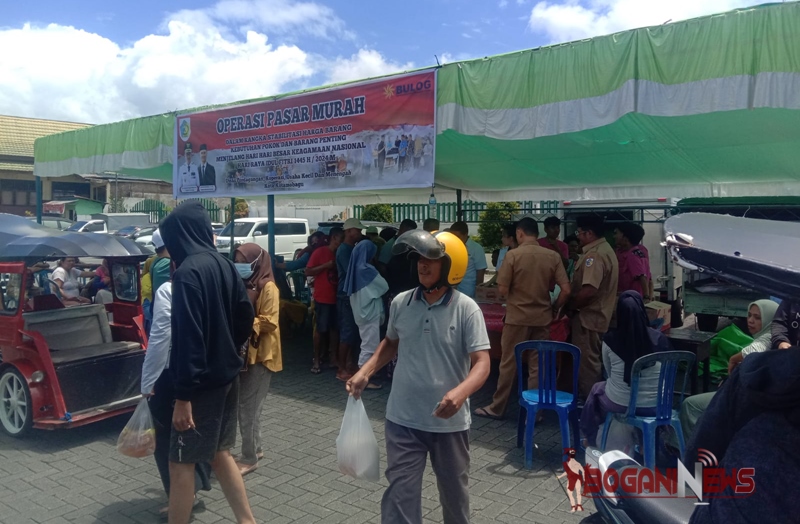 Pasar Murah yang Digelar Pemkot Kotamobagu di Halaman MABM Ludes Diserbu Warga