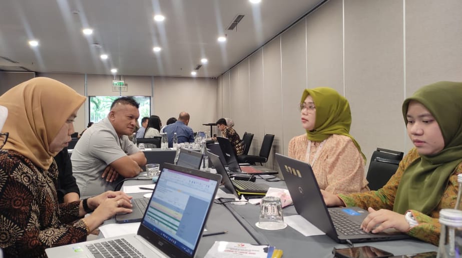 Ketua Bawaslu Bolmut Hadiri Rakornas Penelitian dan Review Serentak Anggaran Dana Hibah Pilkada Serentak 2024