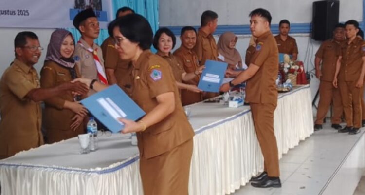 189 PPPK di BMR Terima Surat Perjanjian Kerja dari Dinas Pendidikan Sulut.