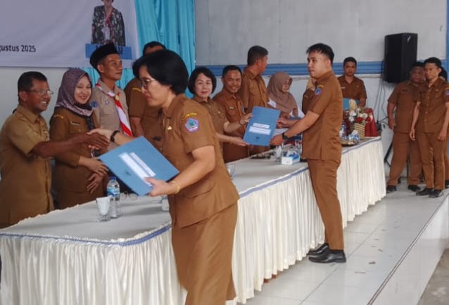 189 PPPK di BMR Terima Surat Perjanjian Kerja dari Dinas Pendidikan Sulut.
