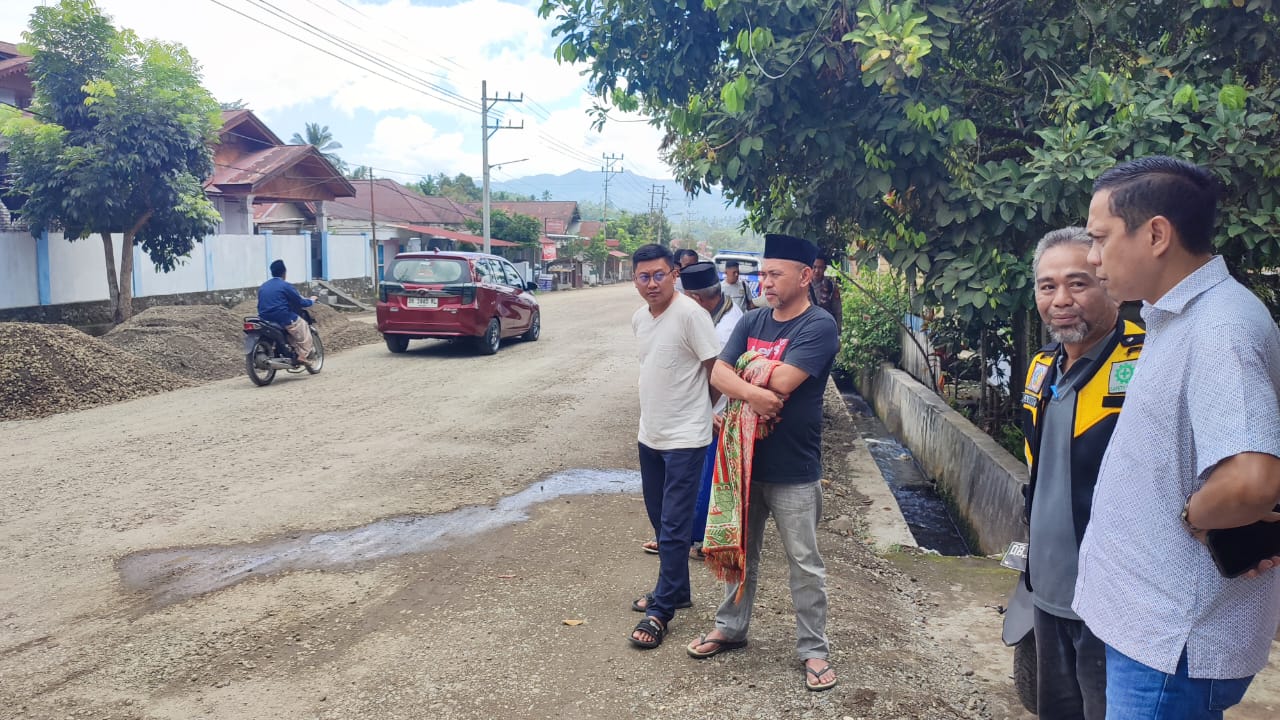 Belasan Tahun Rusak Parah, Wali Kota Kotamobagu Pantau Langsung Perbaikan Jalan A.P Mokoginta.