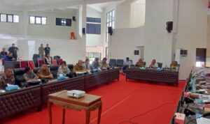 DPRD Kotamobagu Rapat Dengar Pendapat dengan Warga PCI Mocil dan Developer. DPRD Kotamobagu Rapat Dengar Pendapat dengan Warga PCI Mocil dan Developer.