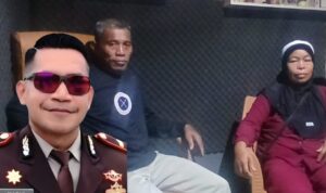 Foto: Kasat Reskrim IPTU Mario Sopacoly, S.H., M.H dan orang tua korban.